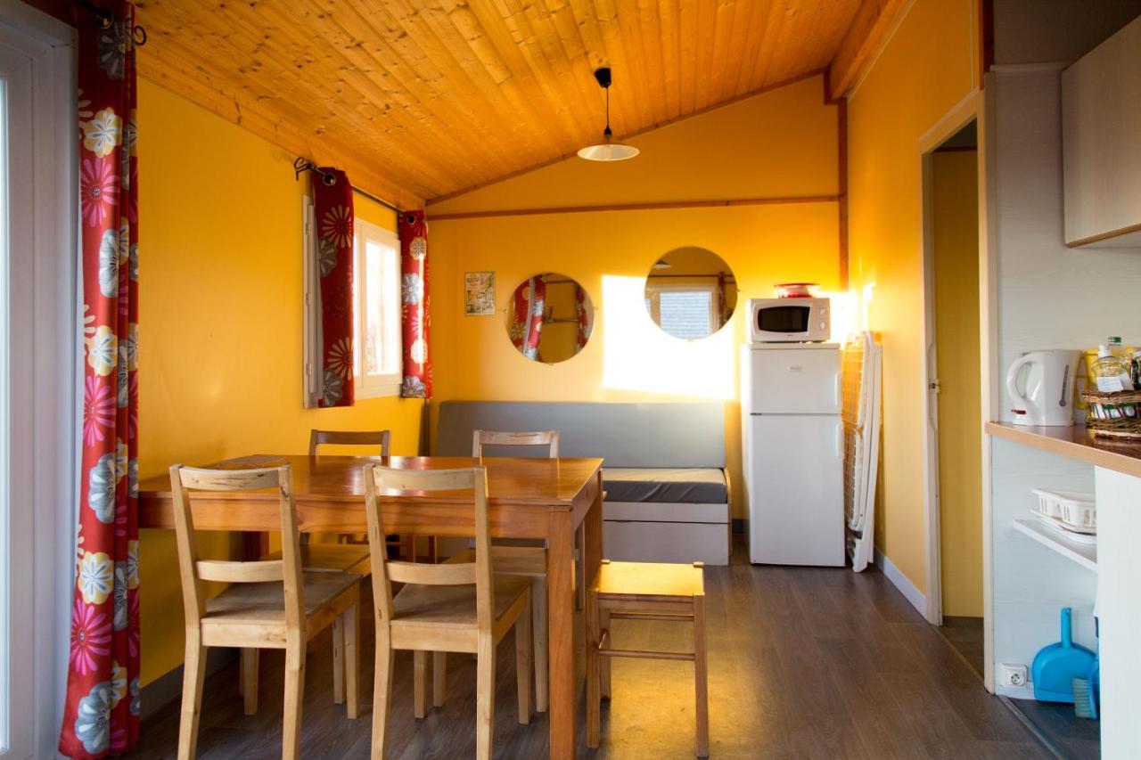 Les Chalets D Hermine Montredon-Labessonnie Экстерьер фото